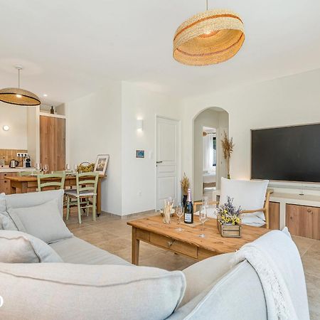 Villa Oliveda - Piscine & Salon Cinema Lourmarin Εξωτερικό φωτογραφία