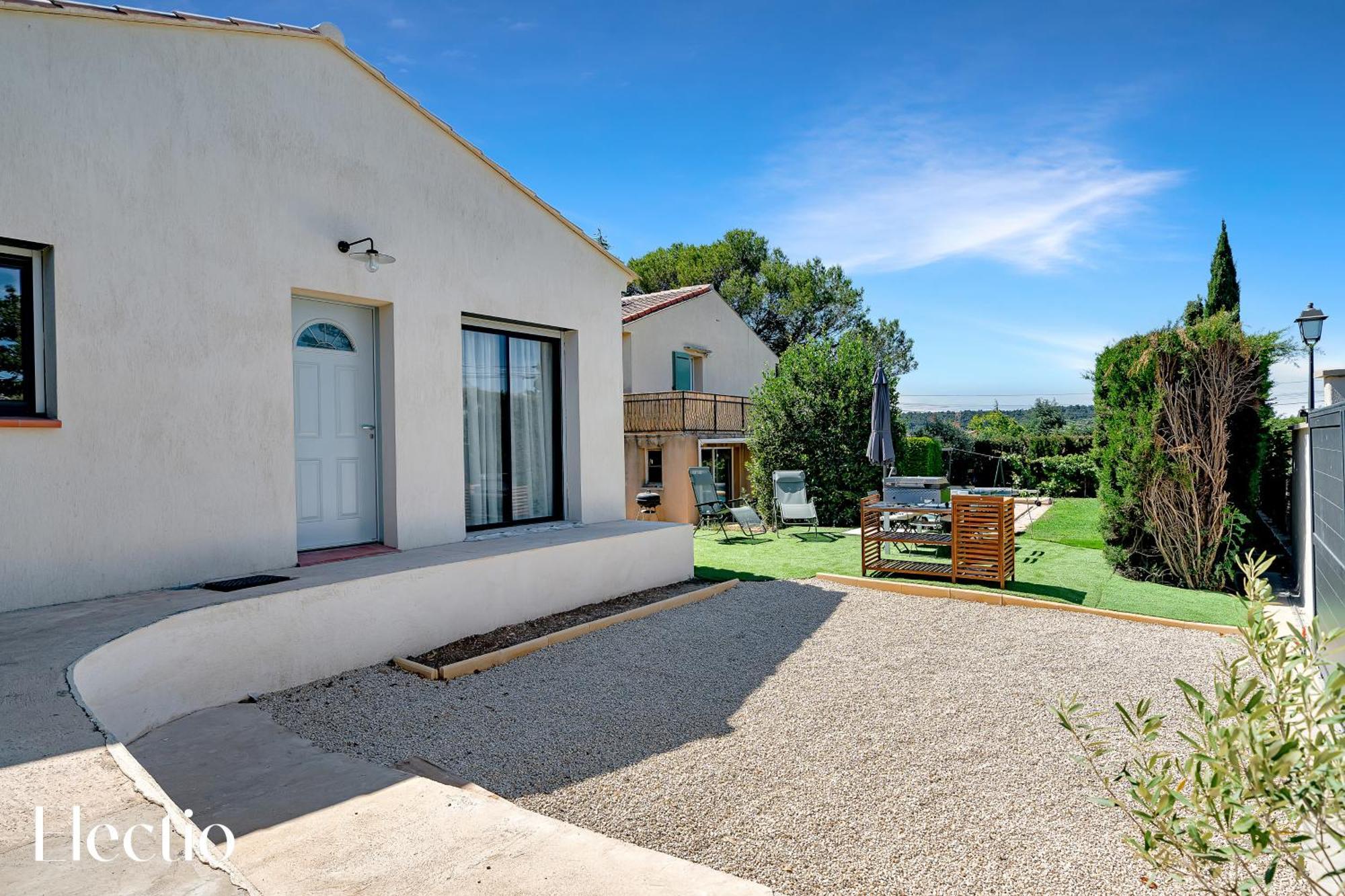 Villa Oliveda - Piscine & Salon Cinema Lourmarin Εξωτερικό φωτογραφία